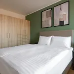 Bohemian Dreams And By Dwellfort Apartmanhotel Prága
