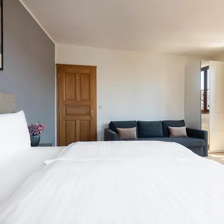 Bohemian Dreams And By Dwellfort Hotel apartamentowy Praga