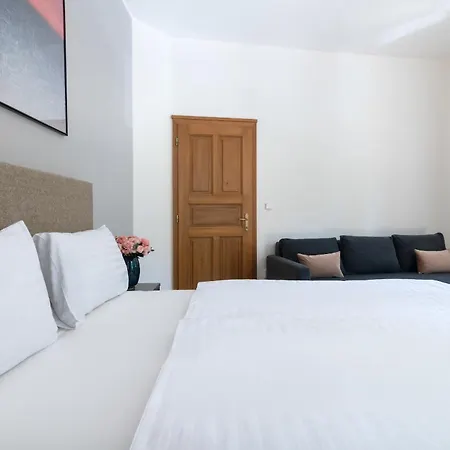 Bohemian Dreams And By Dwellfort Aparthotel